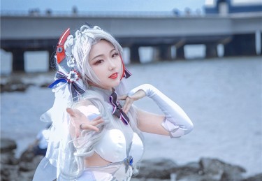 91chigua独家揭秘：在夜幕降临时，明星低语中那不经意的温柔瞬间令人心动